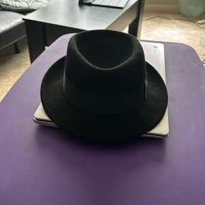Black Dobbs top hat size 56/7